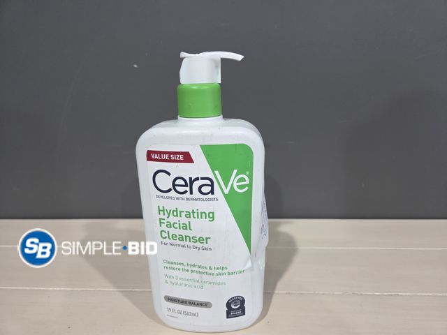 Lot 58-57725 - New CeraVe Hydrating Facial Clanser 19 fl oz