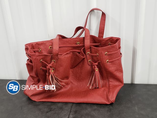 Lot 58-68570 - Signature Club A - Hand Bag