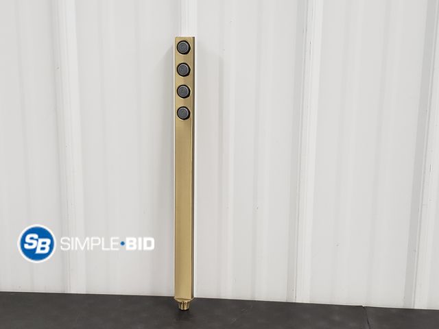 Lot 58-77932 - Random Shower Head Bar