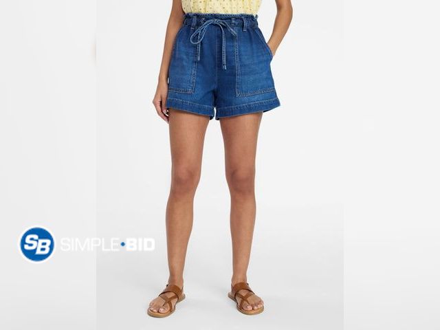 Lot 58-71457 - New Time and Tru Women's Drapey Utility Shorts, 4" Inseam, Size XS