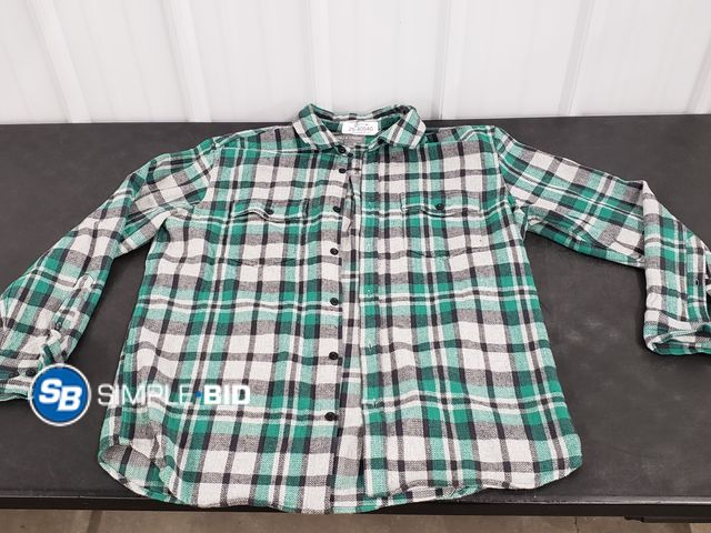 Lot 58-40540 - Women's Falls Creek Shacket - SIZE L - light use - in good condition