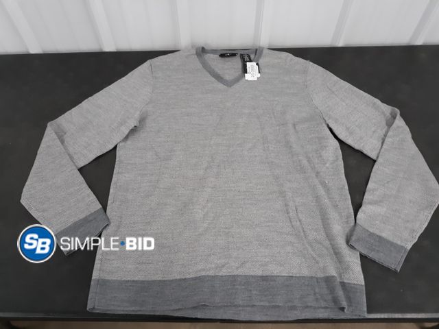 Lot 58-39083 - MEN'S Calvin Klein V Neck Sweater - SIZE L - NWT