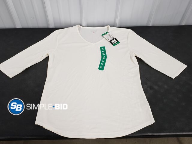 Lot 58-40206 - Women's V-Neck Segments long sleeve shirt - SIZE XL - NWT