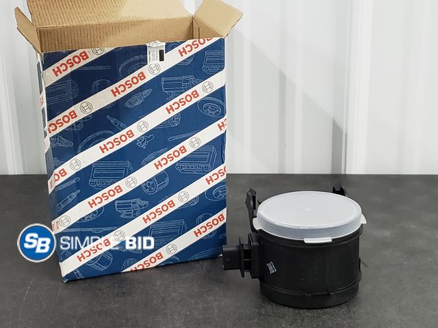 Lot 58-56078 - Bosch Mass Air Flow (MAF) Sensor
0280218190