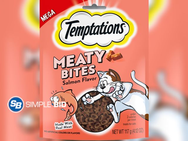 Lot 58-69713 - Lot of (4) Temptations meaty mix ups salmon and tuna flavor - 4.12 oz - unopened - expired