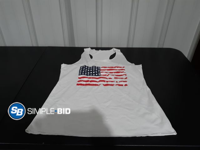 Lot 58-21608 - New Women's American Flag Tank Top - SIZE M - just in time for the 4th