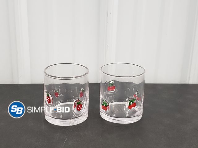 Lot 58-68761 - Lot of (2) New Glass Fruit icon Tumblers - Strawberries and Cherries - super cute
