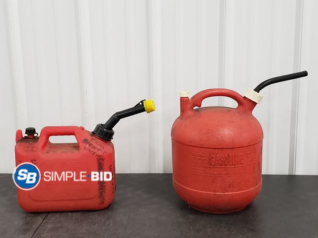 Lot 58-80963 - Lot of (2) Empty Gas Tanks
