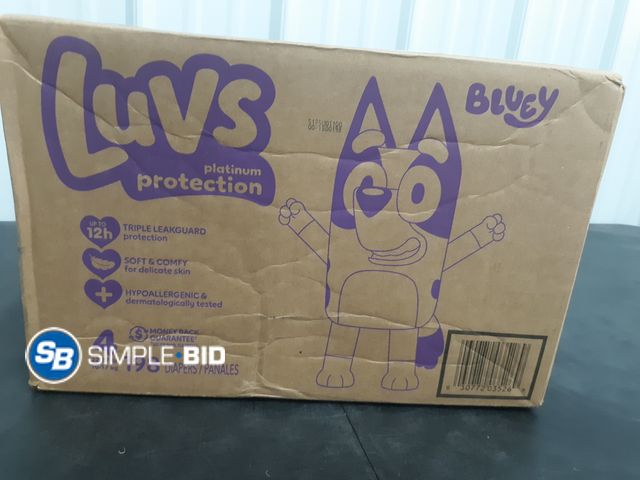 Lot 58-33761 - DIAPERS! New LUVS Diapers Size 4 22-37lbs - 198 diapers in box