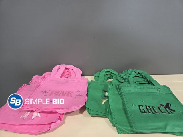 Lot 58-60031 - Lot of (48) New GREEN and Pink favor totes - variety of styles