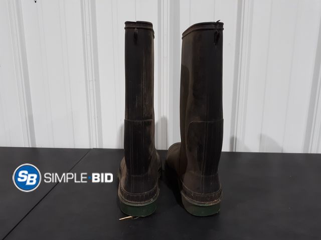 Lot 58-21732 - Rain/Muck Boots - Size 12