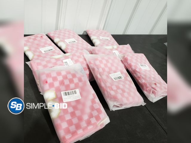 Lot 58-28608 - Lot of (8) New  yoolife Travel Cosmetic Bags -- "S"
