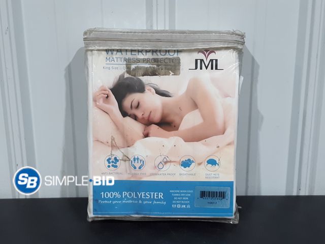 Lot 58-32512 - JML Waterproof Mattress Protector - FULL SIZE - appears unused