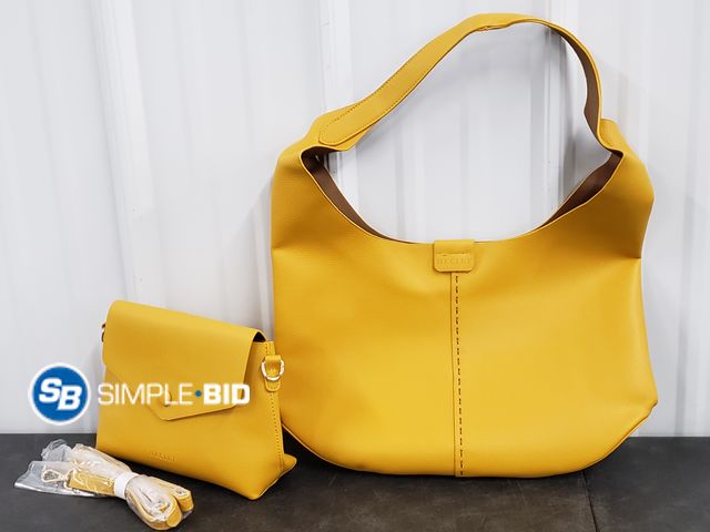 Lot 58-56470 - Leather Women's Purse with Mini Purse