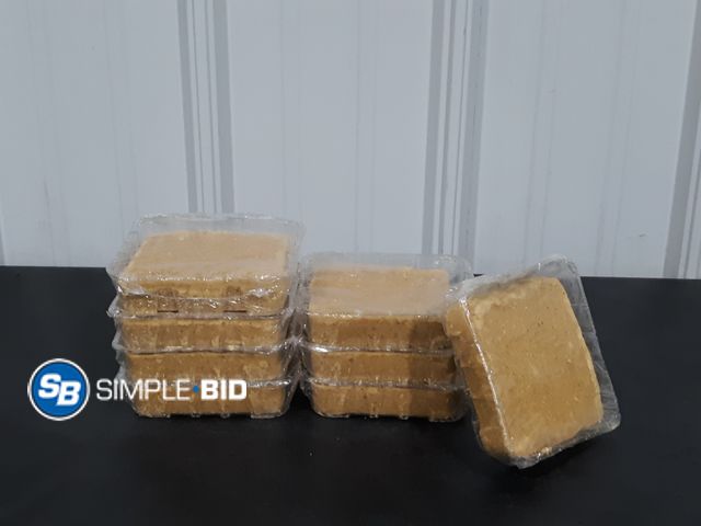 Lot 58-26464 - Lot of (8) New Wild Bird suet Cakes