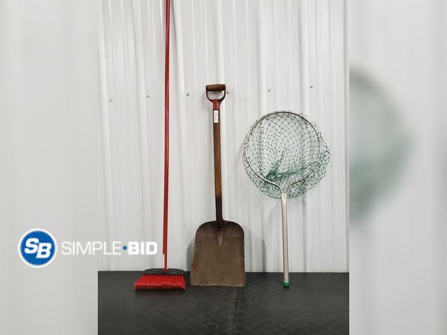 Lot 58-80083 - Lot of (3) Outdoor Tools - including Shovel, Fishing net, and Broom - in good condition
