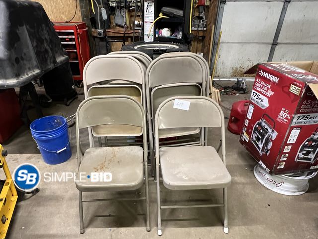 Lot 58-38754 - Lot of (8) Metal Folding Chairs