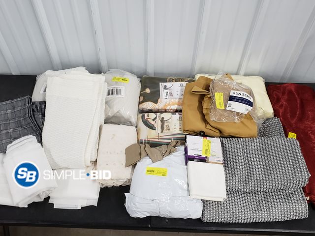 Lot 58-58556 - Lot of (12)+ New Curtain panels and valances - variety of styles and sizes - New