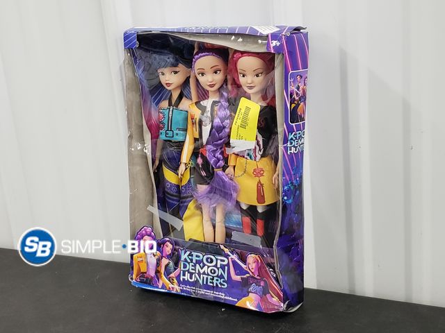Lot 58-54779 - New K-POP Demon Hunters Figures - 3 pack