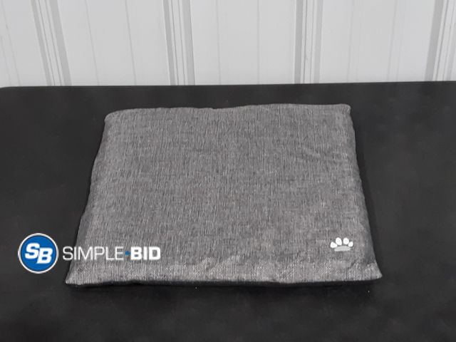 Lot 58-35450 - Gel Seat Cushion for Long Sitting with Non-Slip Cover 16"x16" - Appears Unused