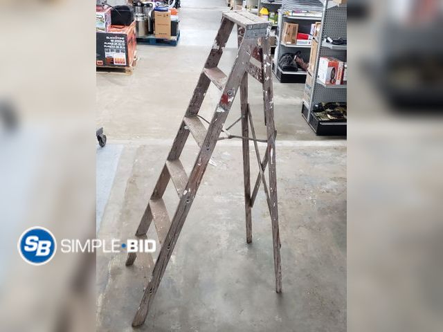 Lot 58-73656 - Wooden 6ft Step Ladder