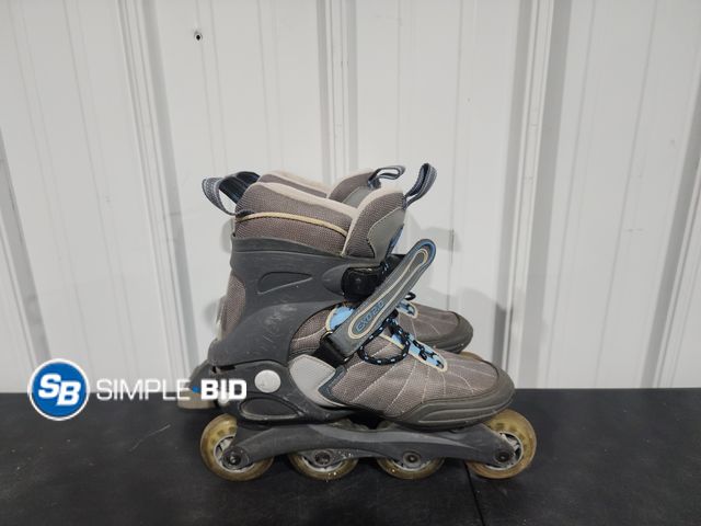 Lot 58-27415 - Women Exo 2.0 Roller Blades - SIZE 9.5 - used but in good condition