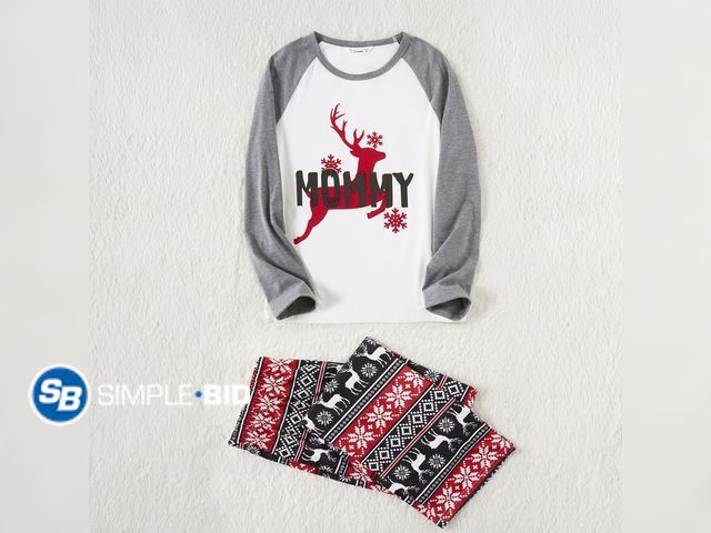 Lot 58-27845 - New "MOMMY" Christmas Pajamas -- SIZE S