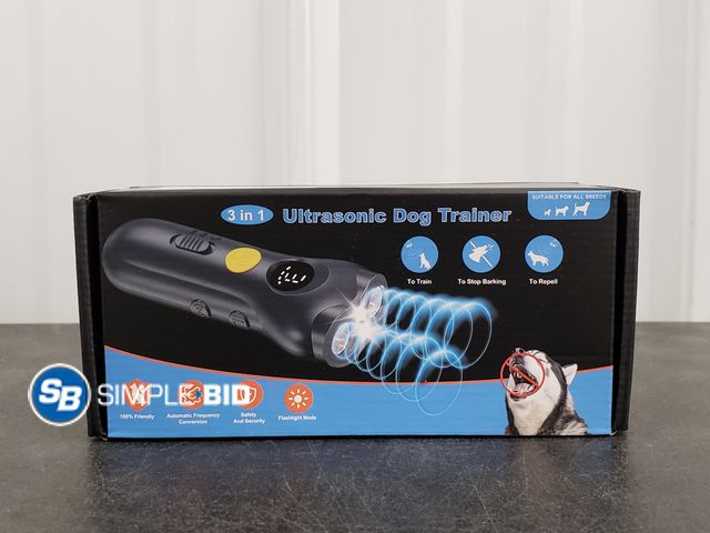 Lot 58-56455 - 3 in 1 Ultrasonic Dog Trainer