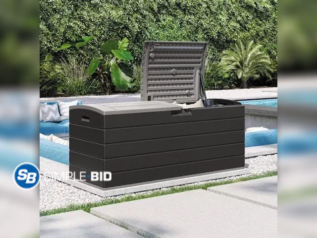 Lot 58-31877 - Suncast 120 Gallon Extra Large Deck Box