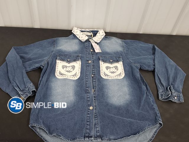 Lot 58-72231 - LC Curvy Collection Denim Shacket, Women's Size XXL