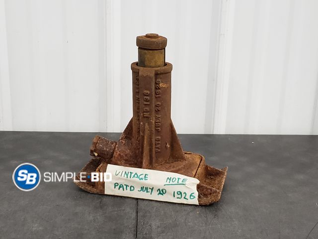 Lot 58-80491 - Vintage Twin LIft - Pat July 20 1926