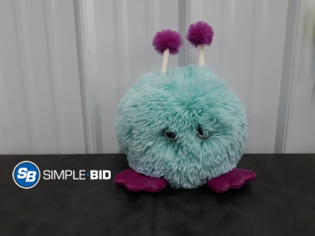 Lot 58-65012 - Pom Pom Plush