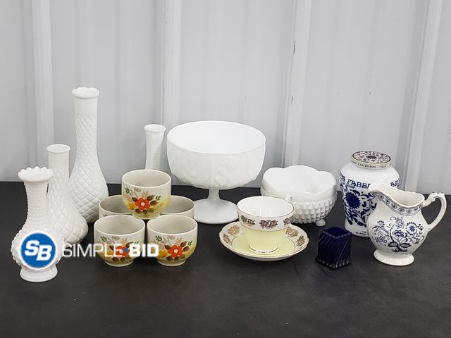Lot 58-67531 - Lot of Porcelain and Glass Dishes- Teacups and More! Appear to be Vintage