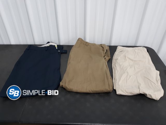 Lot 58-73653 - Lot of (3) Men's Dress Pants - Size 44 x 30, 42 x 32,  XL