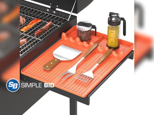 Lot 58-63185 - New Silicone Griddle Tool Mat Compatible with Blackstone Weber - Flat Top Grill Pellet Smoker Side S...