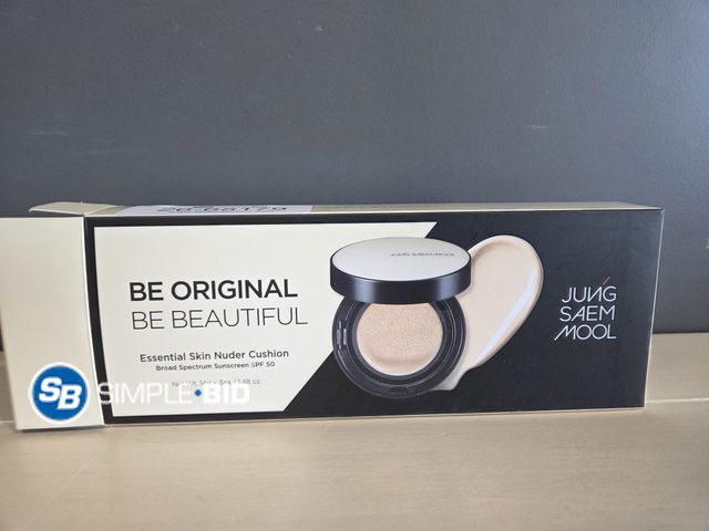 Lot 58-65198 - New JUNGSAEMMOOL Essential Nuder Cushion Bundle