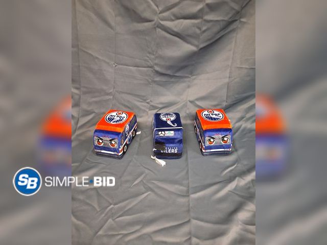 Lot 58-55711 - Lot of (3) Edmonton Oilers Bleacher Team Paws (Plush)