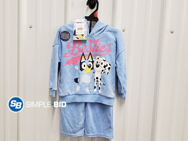 Lot 58-70566 - Bluey 2-Piece Sweatshirt and Sweatpants Outfit - Size 2T - NWT
