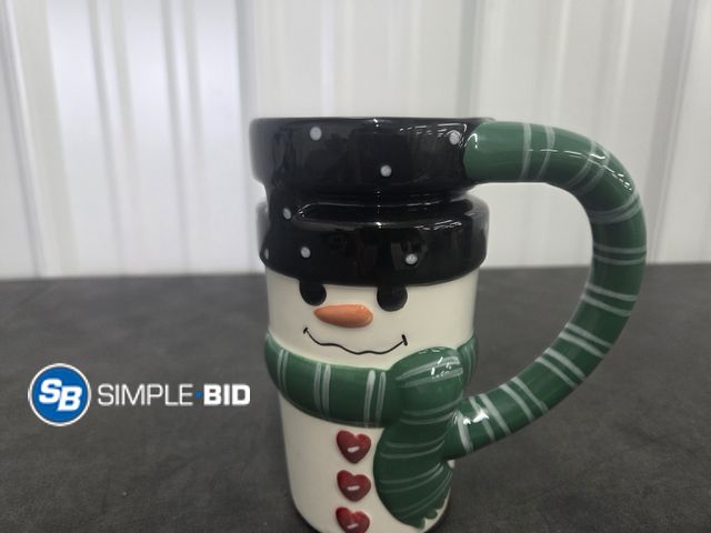 Lot 58-84684 - New SNOWMAN Commuter Mug - super cute!