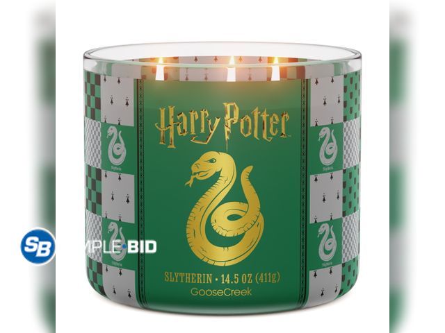 Lot 58-51548 - Goose Creek Harry Potter Slytherin 3-wick Black Lake Waters, Fog-Laced Dungeons, Woodland Embers &am...