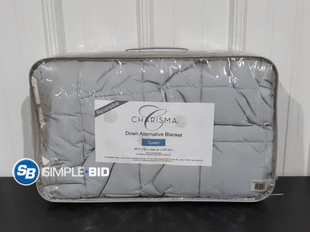 Lot 58-34709 - Charisma Down Alternative Blanket - Queen Size