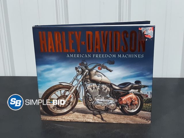 Lot 58-27039 - Harley Davidson American Freedom Machines Book