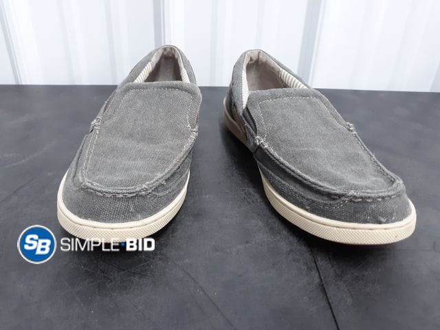 Lot 58-73765 - Men's Margaritiaville Slip on Boater Shoes - SIZE 9.5 - used but in good condition