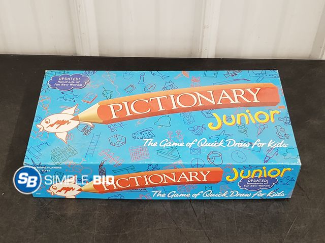 Lot 58-75161 - Pictionary Junior Game