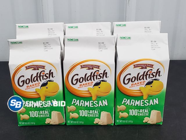 Lot 58-66172 - Lot of (6) GOLDFISH baked Snack crackers - PARMESAN - 6.6 oz each - unopened - expired - Yummy!!!