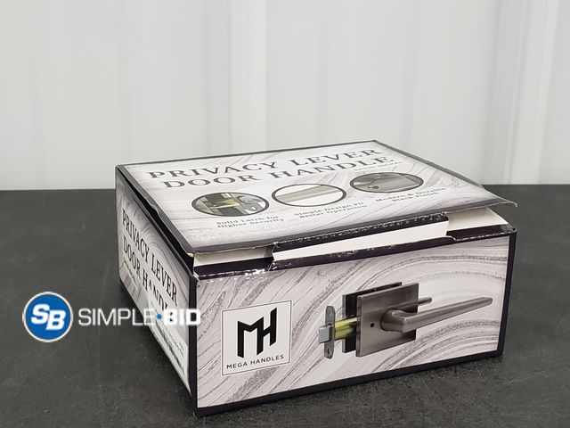 Lot 58-39160 - Privacy Lever Door Handle - Satin Nickel