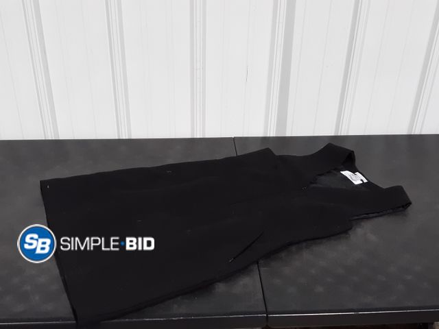 Lot 58-35239 - Women's 411 Black Dress - Light use - Size 8