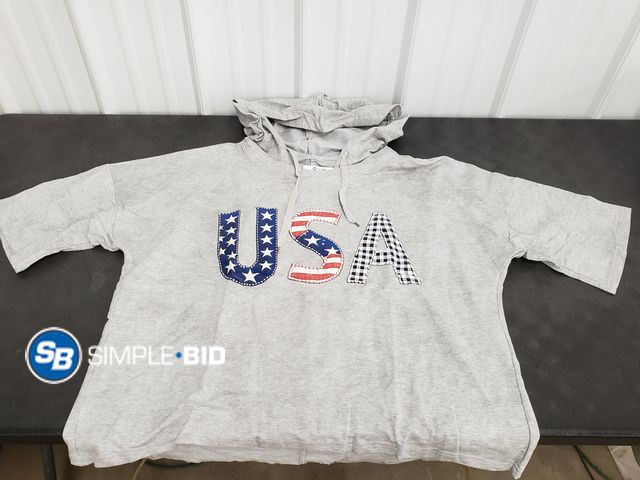 Lot 58-67731 - Women's lightweight Hoodie - USA - SIZE 1XL - unworn
