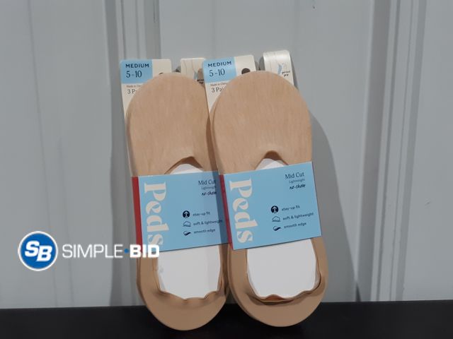 Lot 58-27912 - Lot of (2) New PEDS Women's Min Cut lightweight no Show Socks - 3 pair in each package