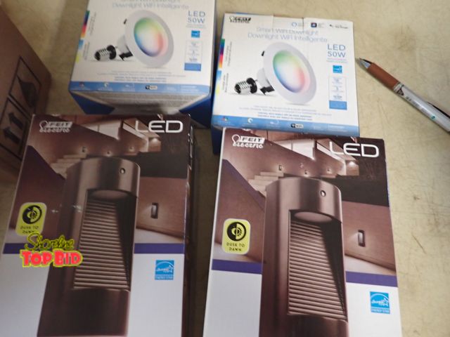 Lot 59-21205 - 2 Half Moon Wall Mount and 2 LED 50W Bulbs. Benefits YMCA Camp Pendalouan
